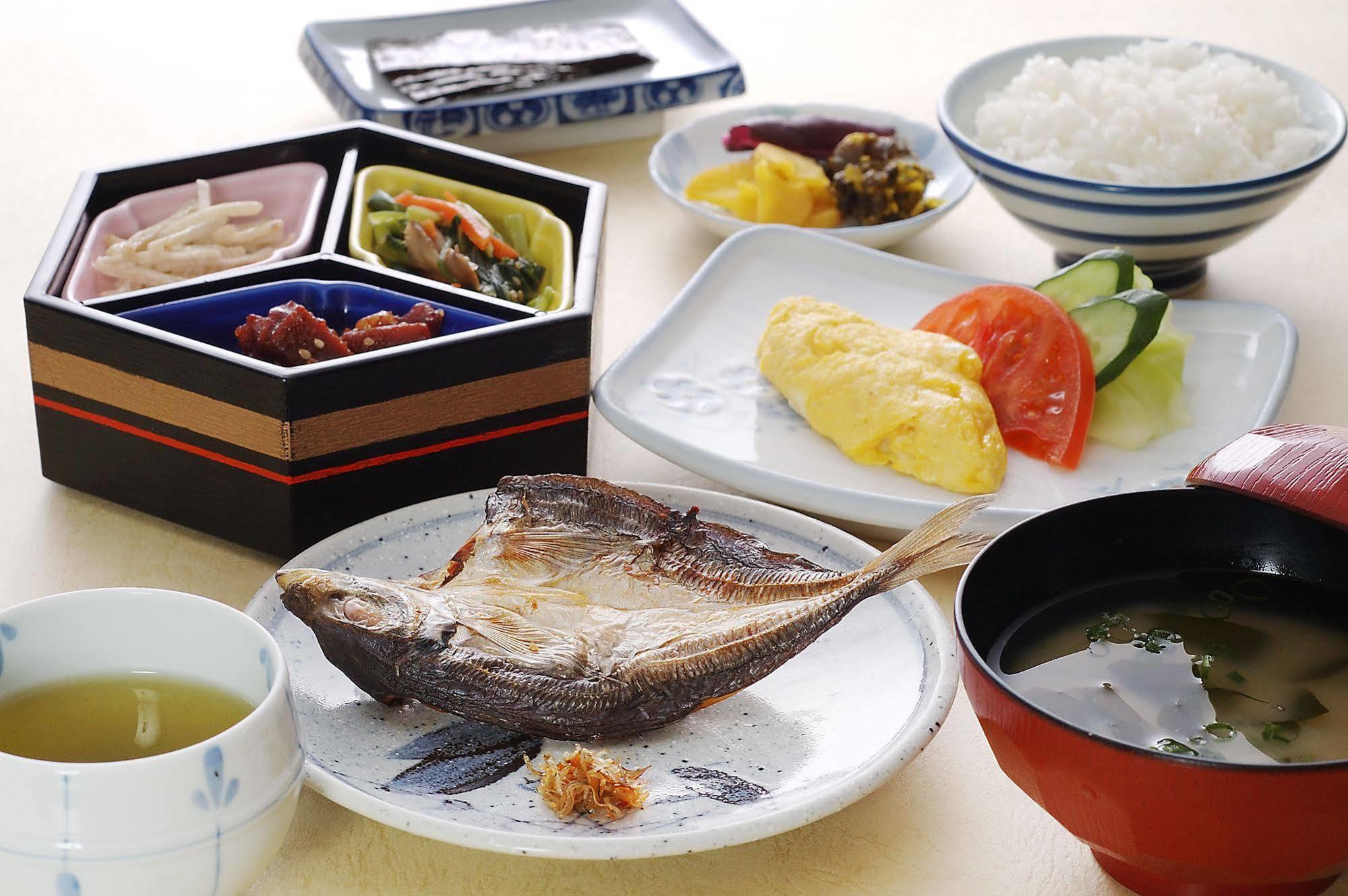 Hotel Kikusui Imabari Zewnętrze zdjęcie